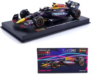 F1 Red Bull 2023 Miami GP M. Verstappen with helmet - scale 1:43