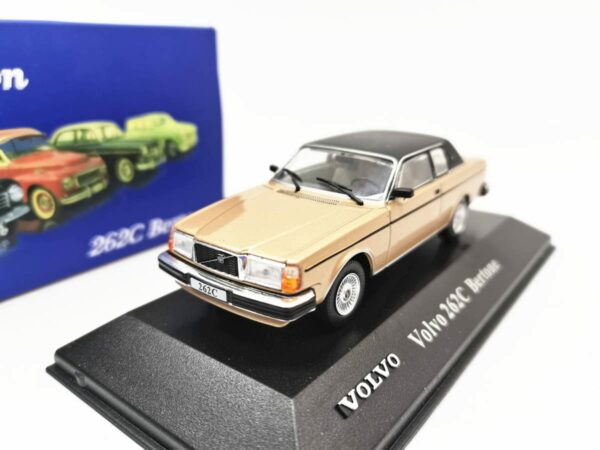 Volvo 262C Bertone 1977 guld - skala 1:43 - Bild 2