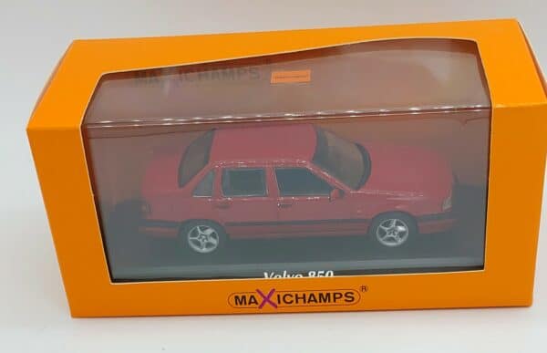 Volvo 850 Sedan 1994 röd - skala 1:43 - Bild 2