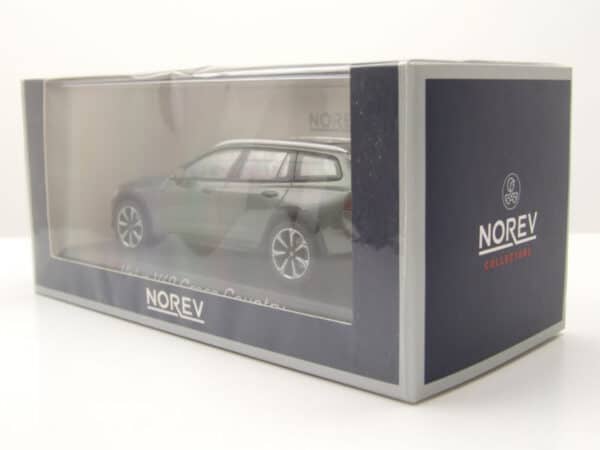 Volvo V60 Cross Country 2019 Fyregrå - skala 1:43 - Billede 2