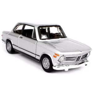 BMW 2002 Tii 1972 hopea - mittakaava 1:32