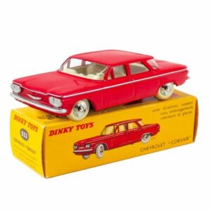Chevrolet Corvair punainen - mittakaava 1:43