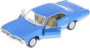 Chevrolet Impala 1967 sininen - mittakaava 1:43