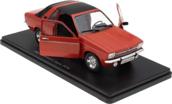 Opel Kadett C Aero 1976 röd - skala 1:24 - Bild 3