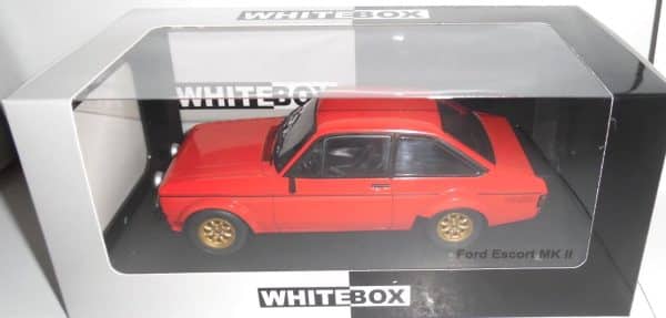 Ford Escort Mk 2 RS 2000 röd 1977 - skala 1:24 - Bild 2