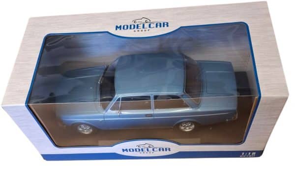 Volvo 142 1973 blå- skala 1:18 - Bild 2